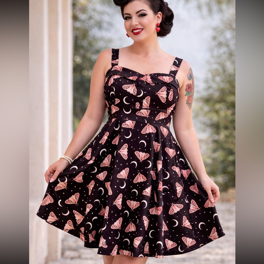 Eva Rose Black Moth & Moon Print Sweetheart Neckline size Large